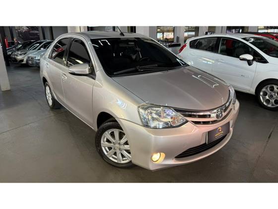 TOYOTA ETIOS 1.5 XLS SEDAN 16V FLEX 4P MANUAL TOYOTA ETIOS 1.5 XLS SEDAN 16V FLEX 4P MANUAL